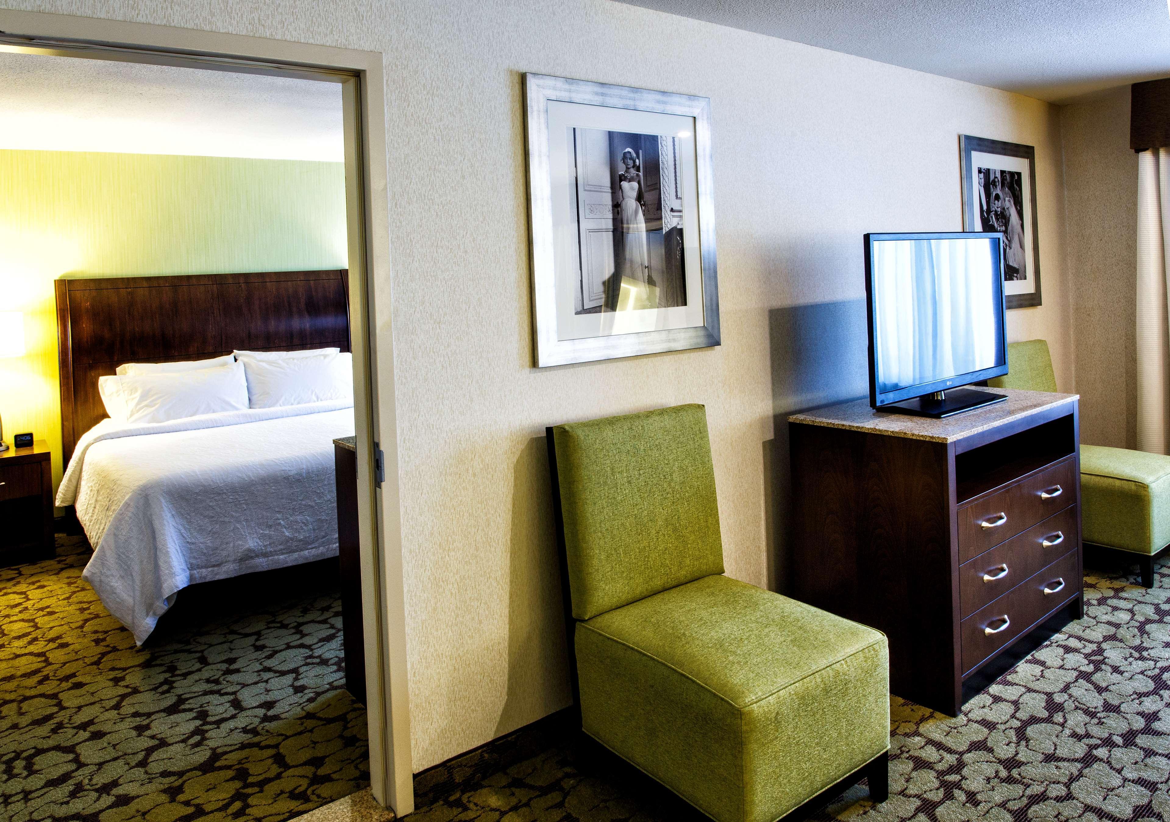 Hilton Garden Inn New York/Staten Island Экстерьер фото