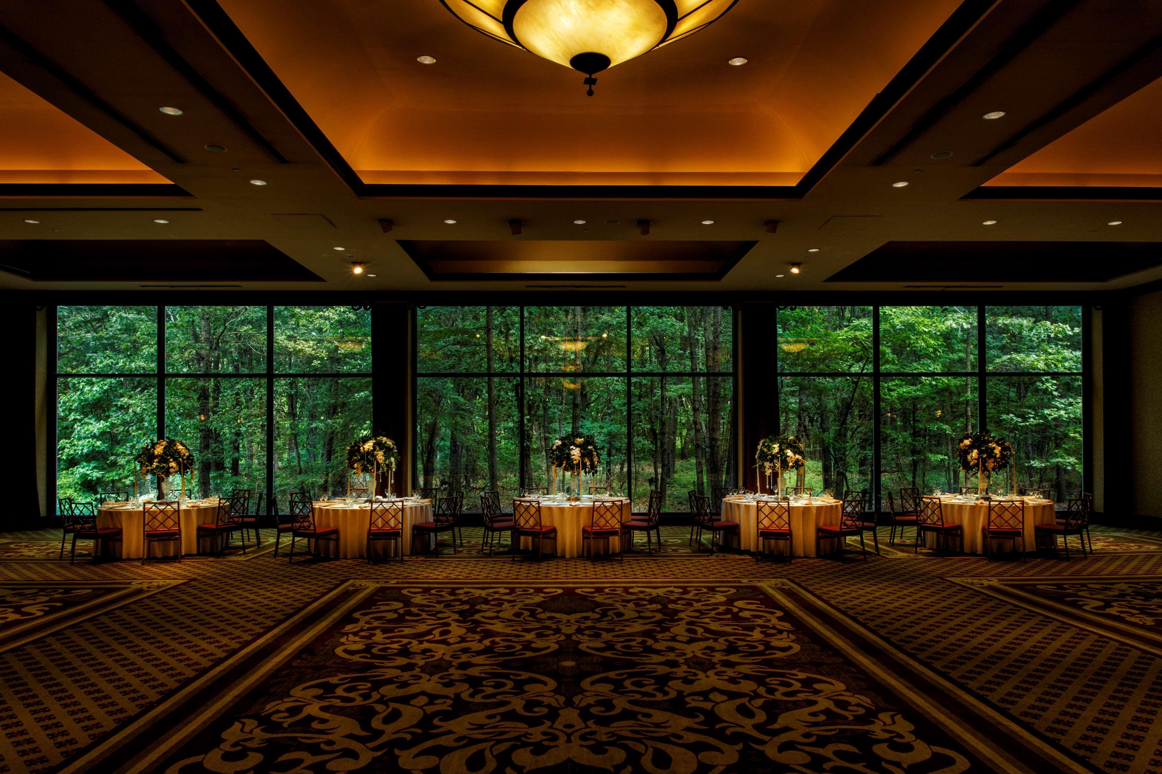 Hilton Garden Inn New York/Staten Island Экстерьер фото