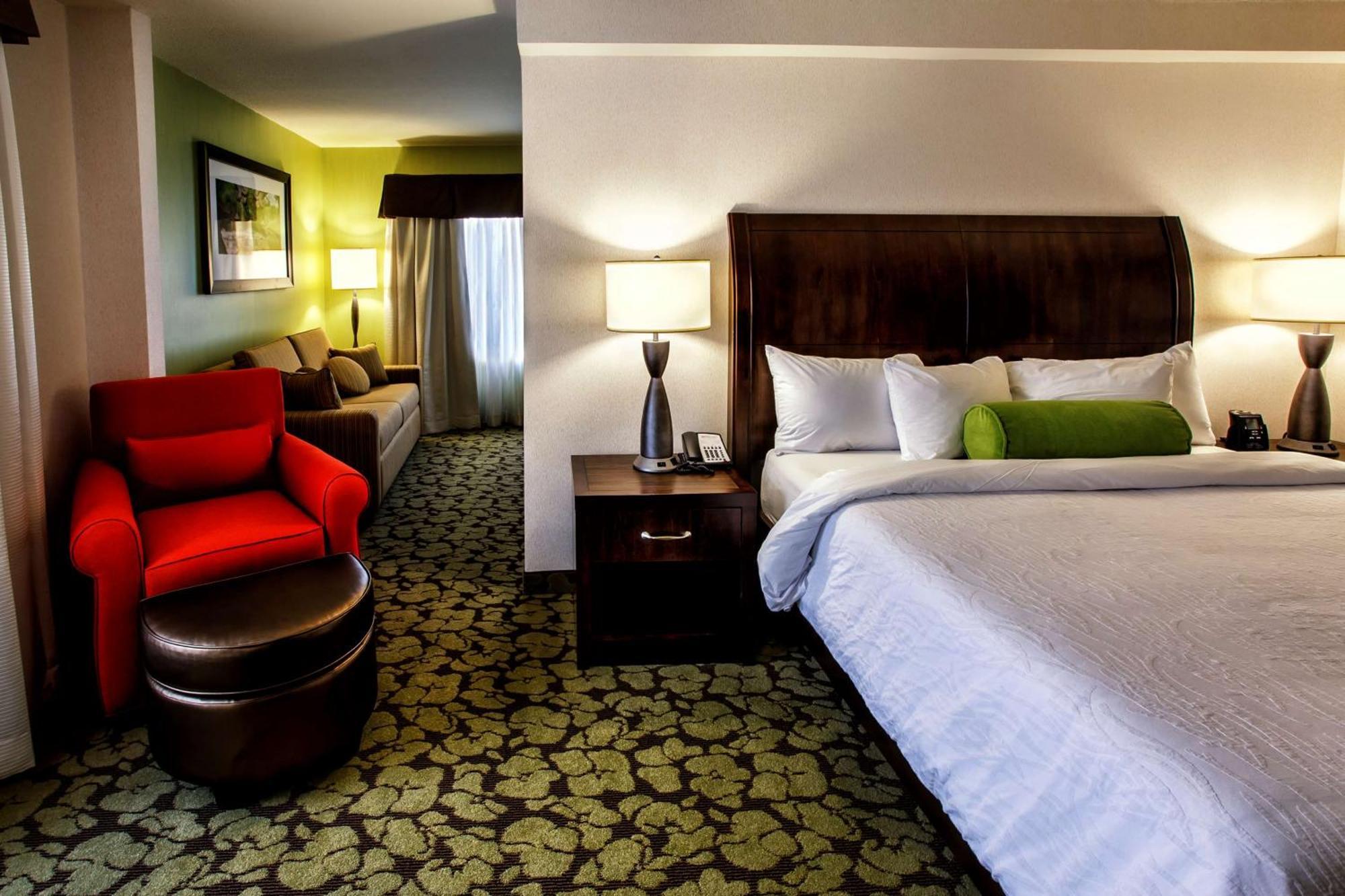 Hilton Garden Inn New York/Staten Island Экстерьер фото