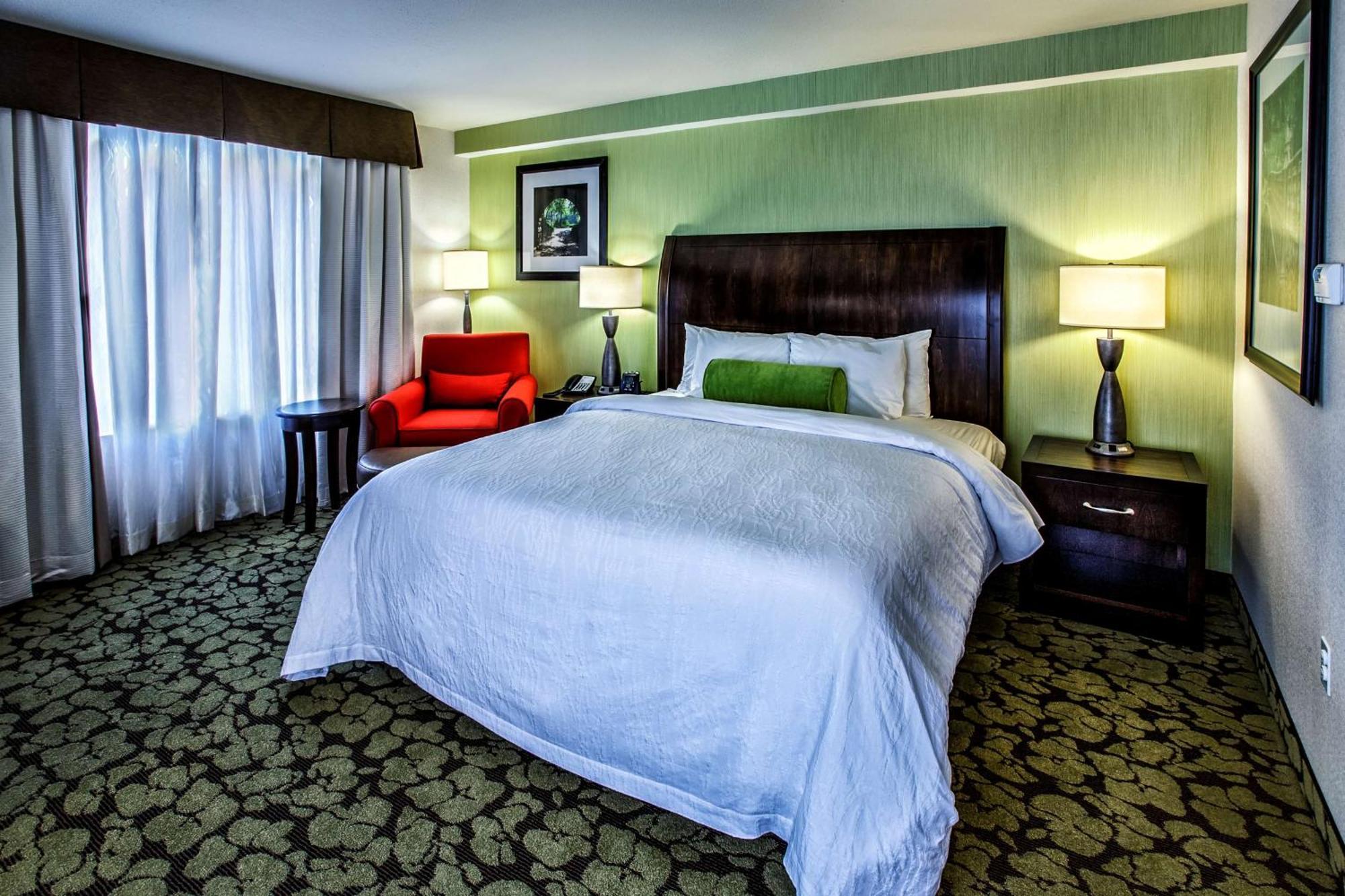 Hilton Garden Inn New York/Staten Island Экстерьер фото